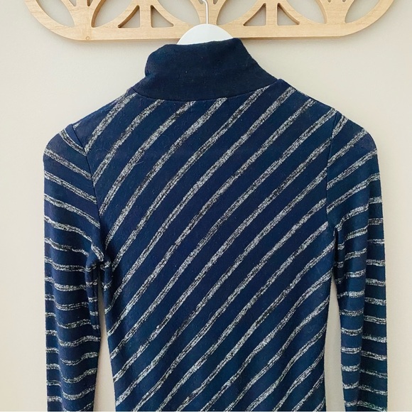 rag & bone Landon Navy Striped Turtleneck Top Blue Sz XS - Picture 6 of 8